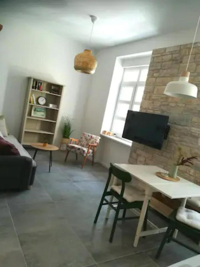 Lovely Apartment In The City Center Пула Екстериор снимка